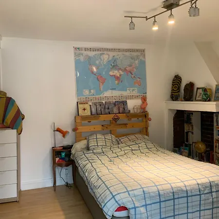 Centre A Cinq Minutes De La Gare 아파트 *